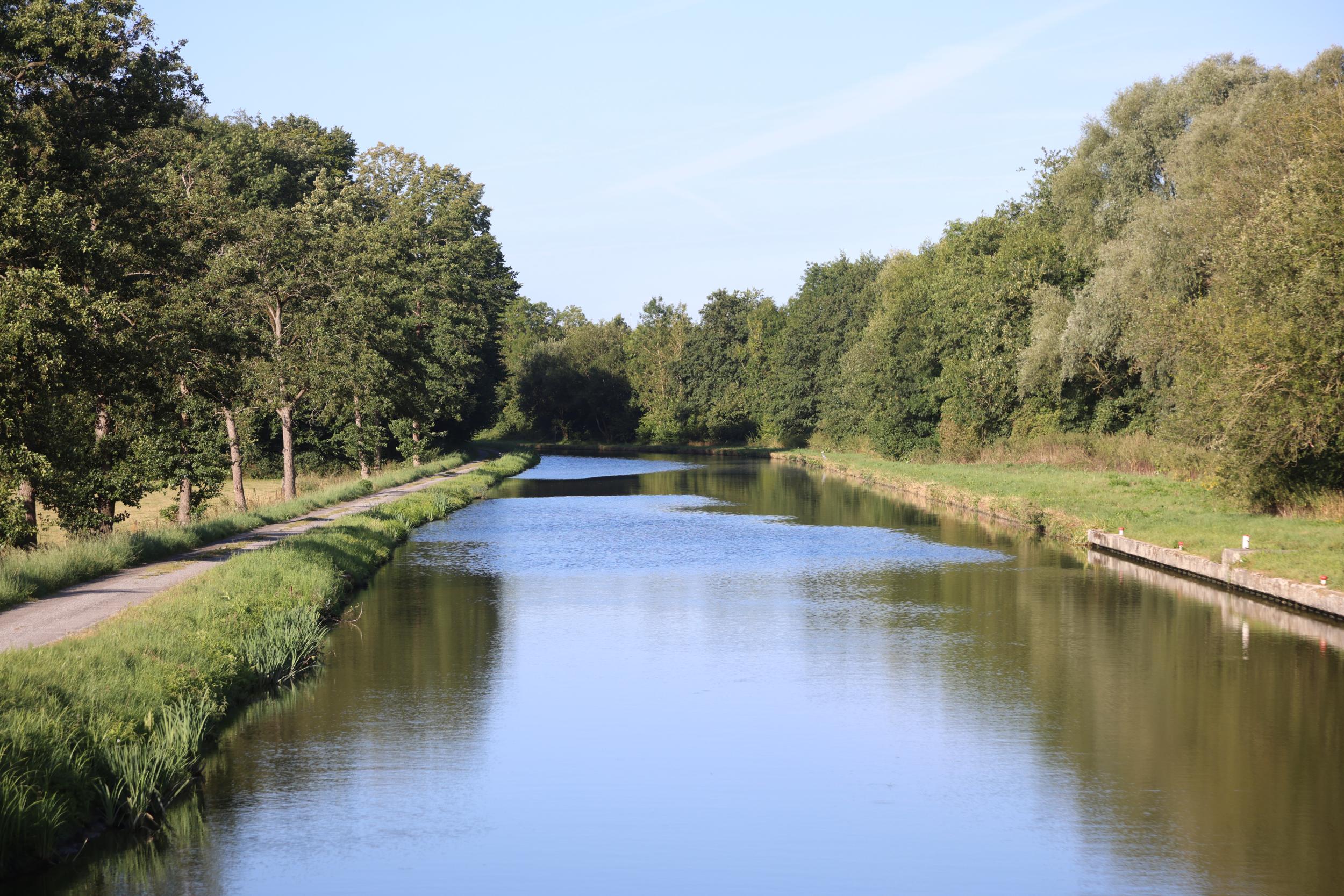 Sluis 8 d'Etreux | Binnenvaart in Beeld